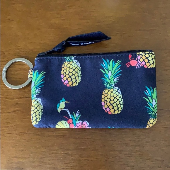 Brand new Vera Bradley Zip ID Case - Picture 2 of 4